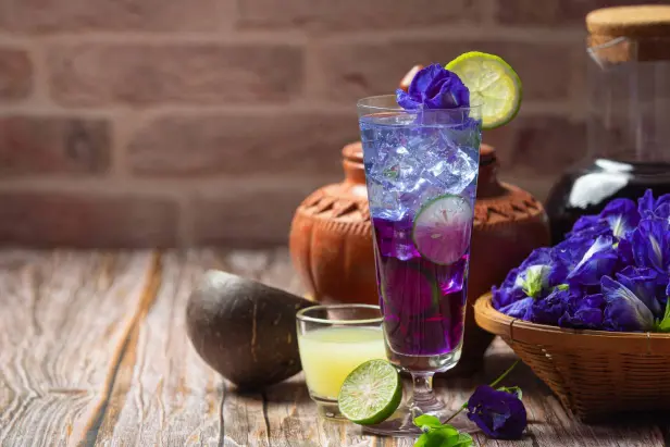 Blue butterfly tea